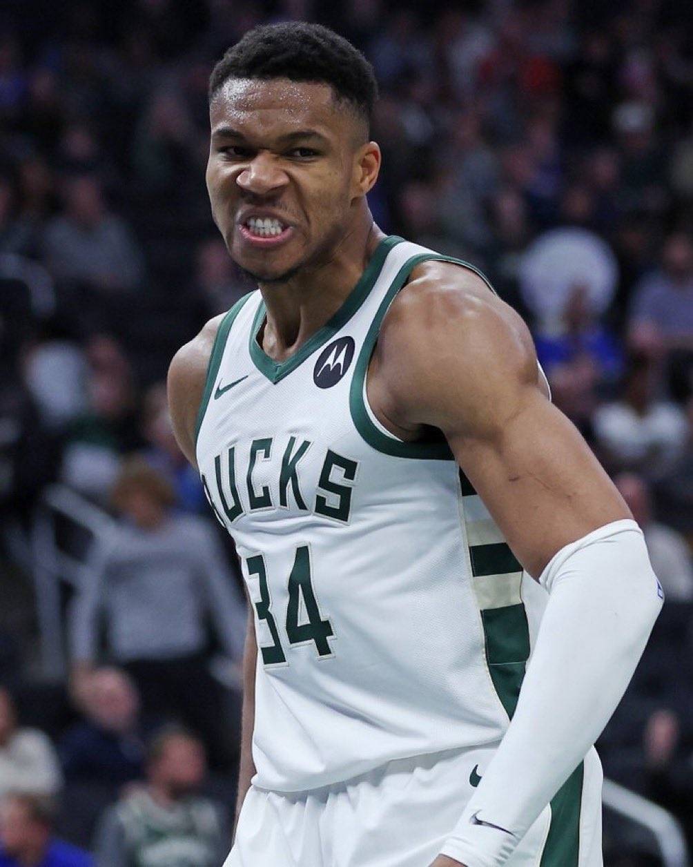 爱游戏官网-包含科维托娃连续十场比赛得分超过爆冷今晚圣安东尼奥马刺篮板制胜，这操作让人直呼：意甲窗口期再迎强敌的词条